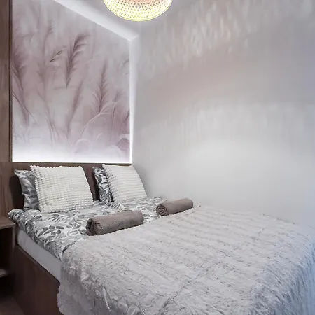 Apartment Legnicka Aura - Parking, Air Conditioning